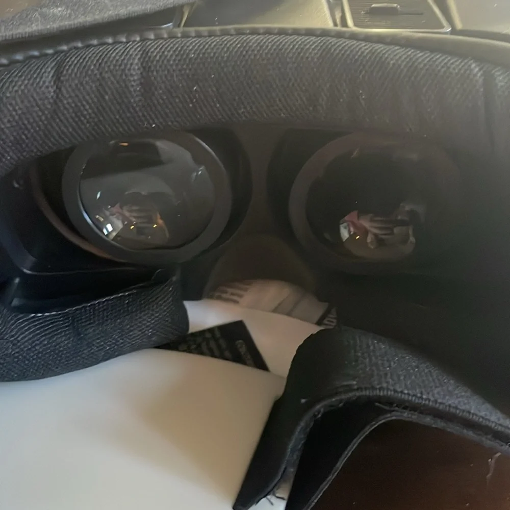 B NEXT VR Headset